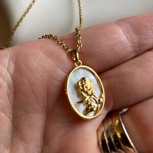 Paua Abalone WHITE Oval Pendant with 18k Real Gold Plated Chain Adjustable